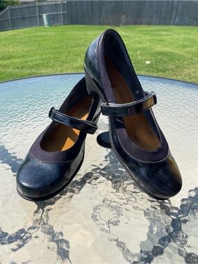 Naot Black Patent Mary Jane Flats